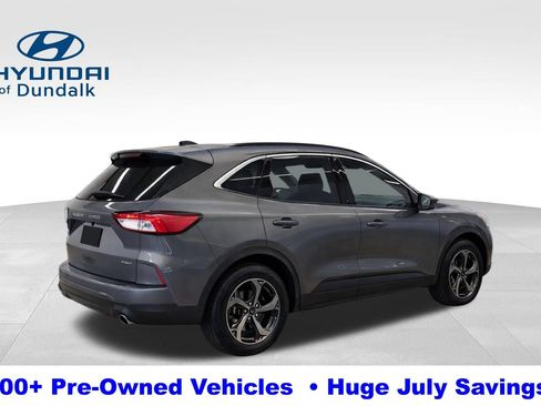 Used 2023 Ford Escape ST-Line Select AWD/4WD image 5