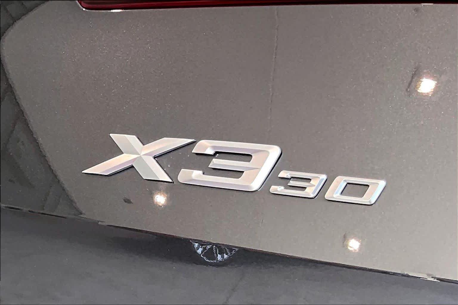 Used 2026 BMW X3 xDrive30i w/ Premium Package AWD/4WD image 9