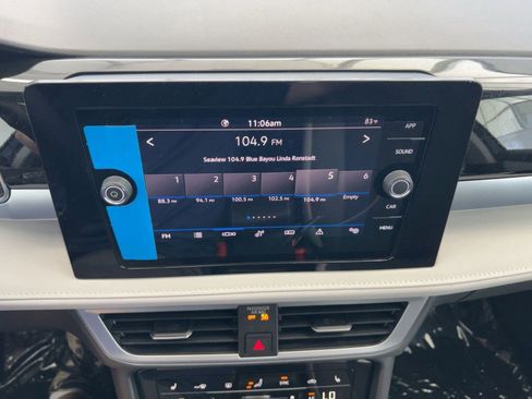 New 2026 Volkswagen Taos SE image 27