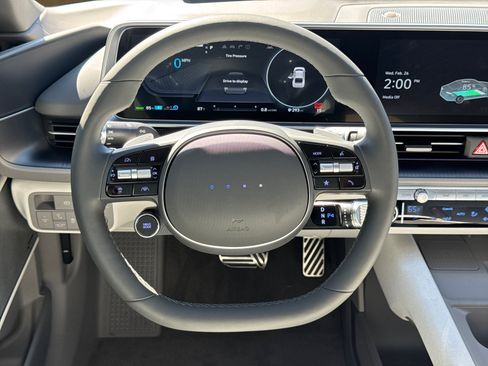 New 2025 Hyundai Ioniq 6 Limited image 17