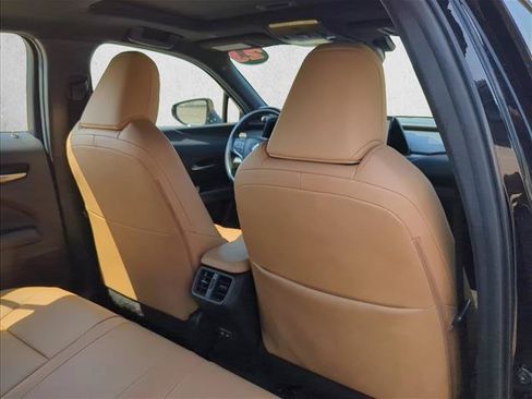 Used 2023 Lexus UX 250h FWD w/ Accessory Package (Z2) image 20