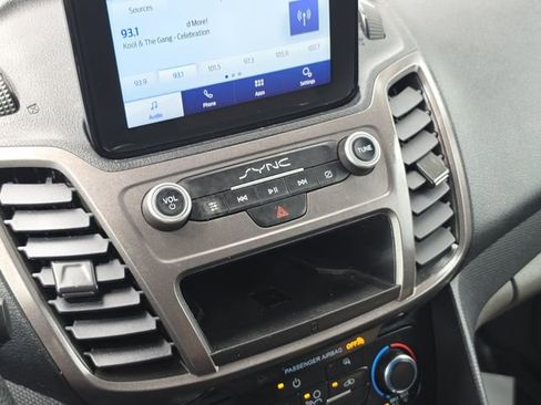Used 2020 Ford Transit Connect XL image 19