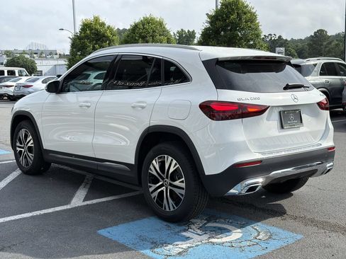Certified 2026 Mercedes-Benz GLA 250 4MATIC image 5