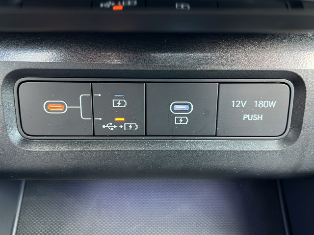 Certified 2025 Hyundai Tucson Limited AWD/4WD image 25