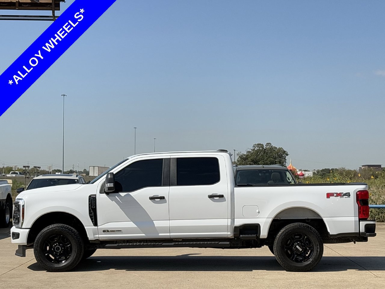 Used 2024 Ford F250 XL w/ STX Appearance Package AWD/4WD image 3