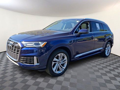 Certified 2023 Audi Q7 2.0T Premium AWD/4WD image 3