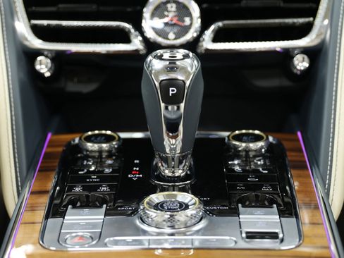 Used 2020 Bentley Flying Spur W12 w/ First Edition Specification AWD/4WD image 44