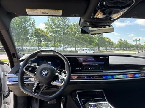 Used 2025 BMW 740i xDrive AWD/4WD image 12