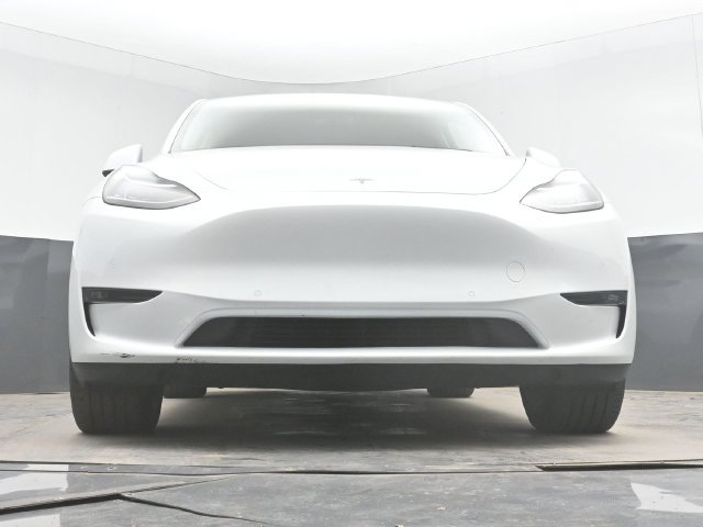 Used 2022 Tesla Model Y Long Range AWD/4WD image 40