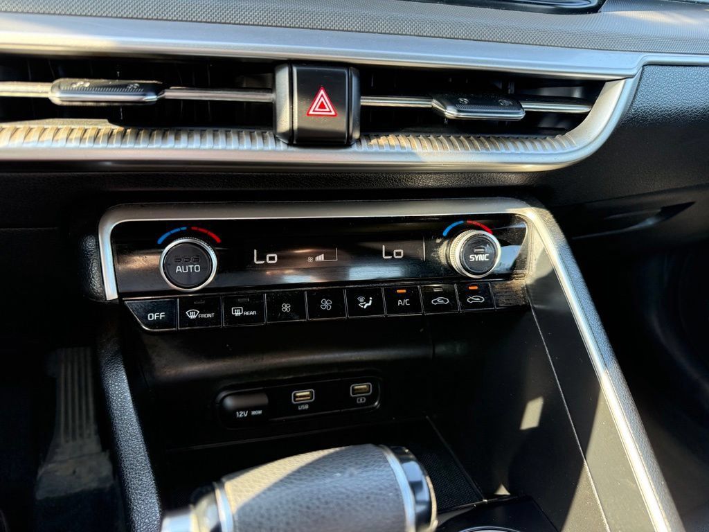 Used 2022 Kia K5 GT-Line FWD image 13
