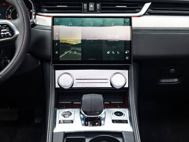 New 2025 Jaguar F-PACE R-Dynamic S AWD/4WD image 32