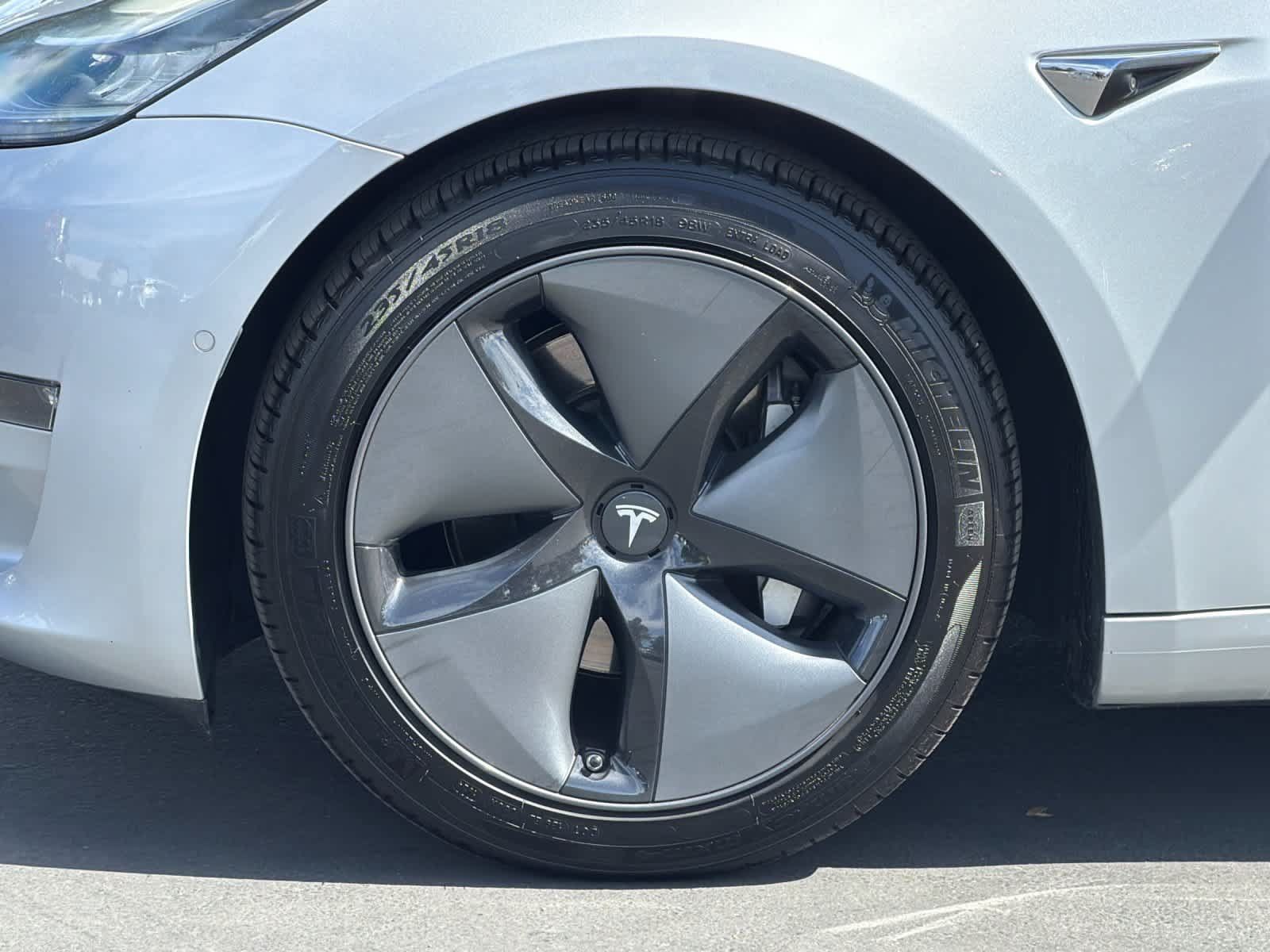 Used 2018 Tesla Model 3 Long Range AWD/4WD image 28