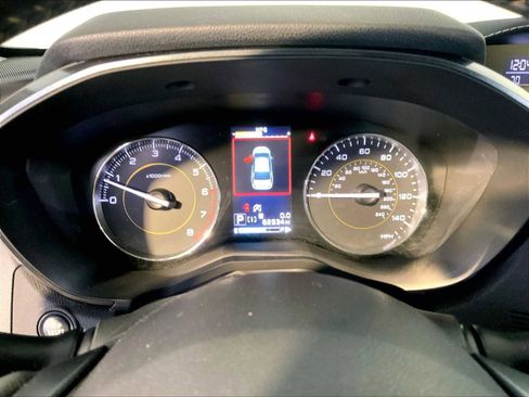 Used 2021 Subaru Crosstrek 2.5i Sport w/ Moonroof Package image 29