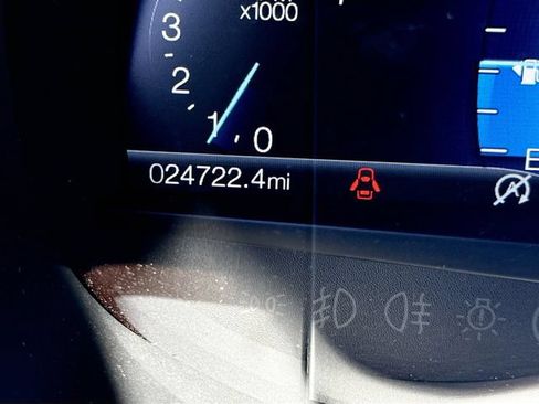 Certified 2024 Ford Edge ST-Line AWD/4WD image 14