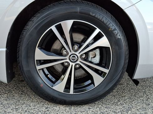 Used 2023 Nissan Sentra SV w/ All-Weather Package FWD image 8