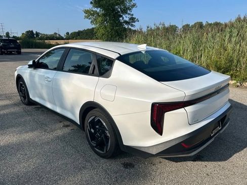 Used 2025 Kia K4 EX FWD image 4