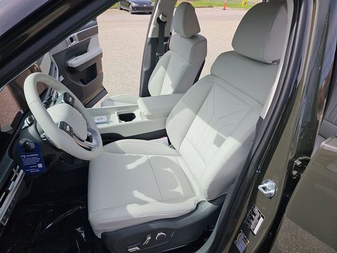 New 2026 Hyundai Santa Fe SEL FWD image 16