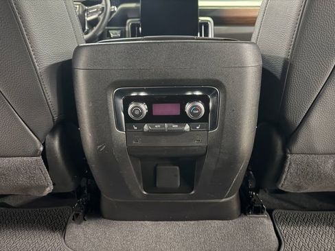 Certified 2025 GMC Yukon XL Denali image 29