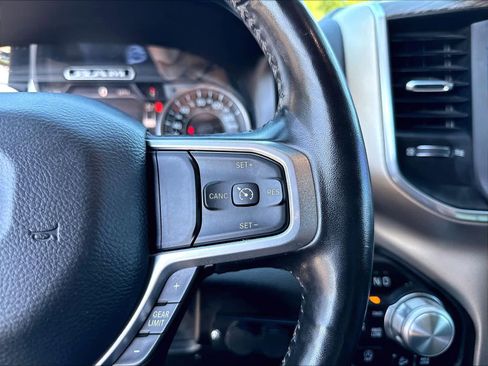 Used 2020 RAM 1500 Laramie w/ Off Road Group AWD/4WD image 22
