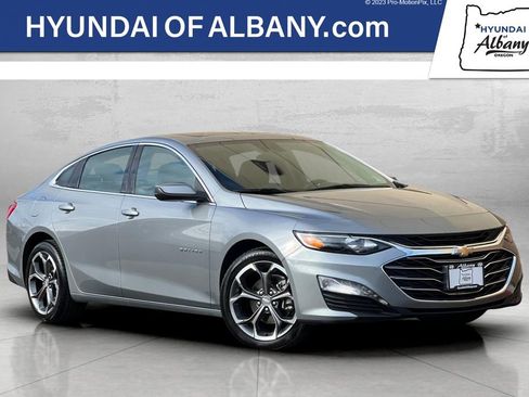 Used 2023 Chevrolet Malibu LT image 1