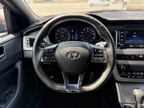 Used 2015 Hyundai Sonata Sport 2.0T image 17