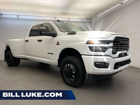 New 2026 RAM 3500 Big Horn AWD/4WD image 1