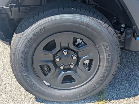 New 2026 Jeep Gladiator Sport AWD/4WD image 10