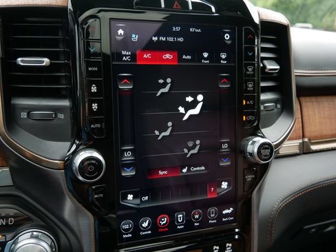 Used 2021 RAM 1500 Limited AWD/4WD image 24