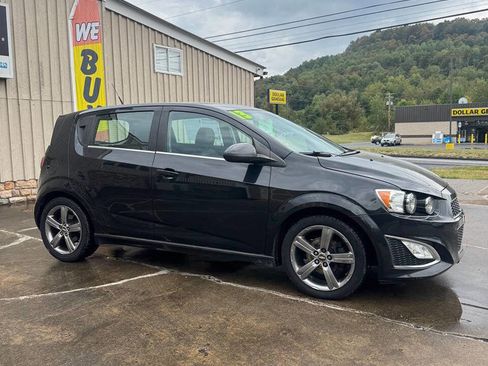 Used 2013 Chevrolet Sonic RS image 9