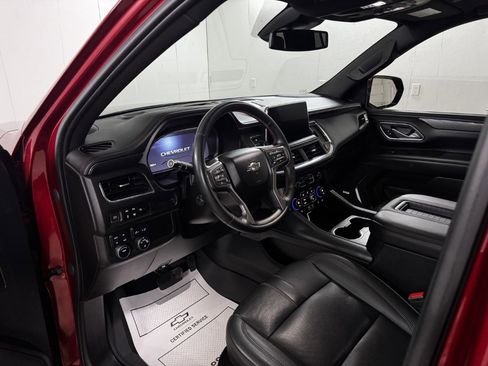 Used 2023 Chevrolet Tahoe RST w/ Luxury Package image 16