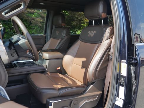 Used 2024 Ford F250 King Ranch w/ Tremor Off-Road Package AWD/4WD image 40