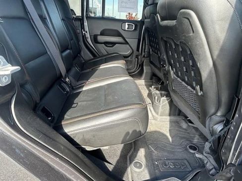 Used 2023 Jeep Gladiator Mojave w/ Cold Weather Group image 26