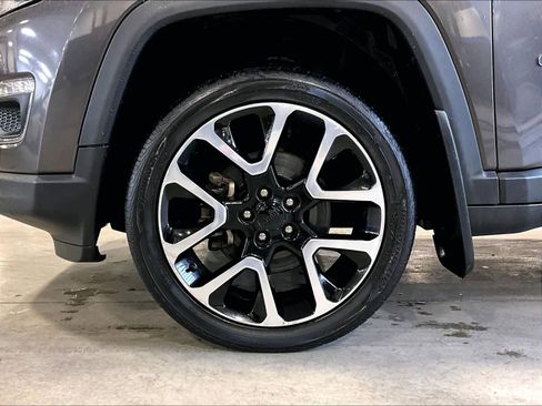 Used 2018 Jeep Compass Limited image 7