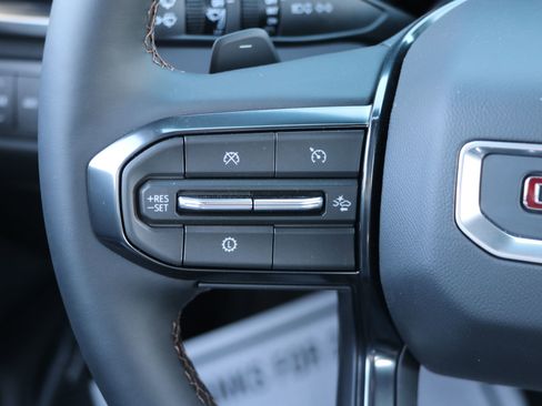 New 2026 GMC Acadia AT4 w/ Luxury Package image 18