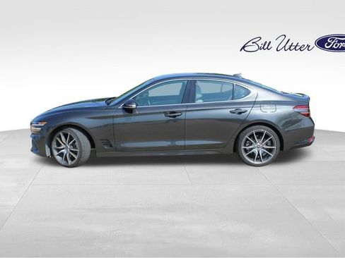 Used 2023 Genesis G70 2.0T RWD image 8