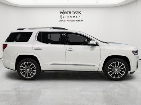 Used 2021 GMC Acadia Denali w/ Denali Technology Package FWD image 6