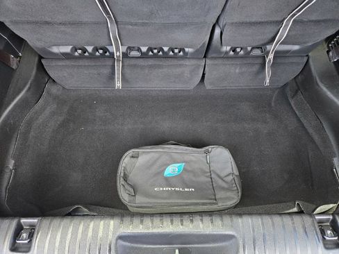 Used 2019 Chrysler Pacifica Limited w/ Advanced Safetytec Group FWD image 21