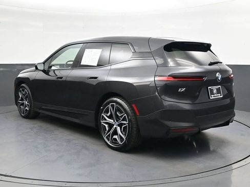 Used 2022 BMW iX xDrive50 AWD/4WD image 6