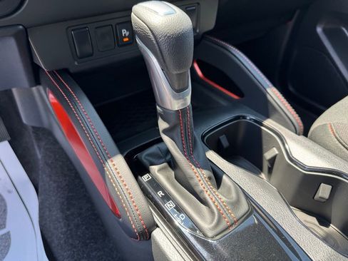 Used 2025 Nissan Frontier PRO-4X image 31