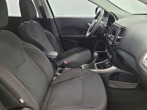 Used 2018 Jeep Compass Sport FWD image 21