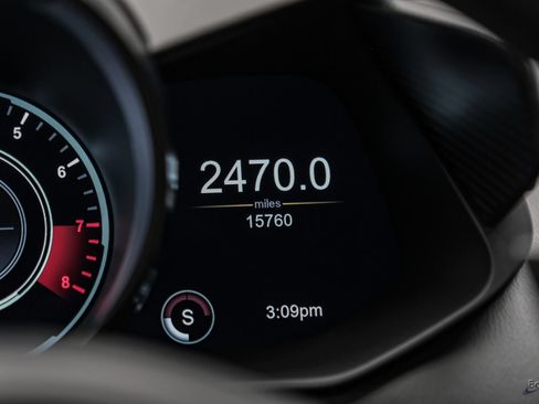 Used 2019 Aston Martin V8 Vantage Coupe RWD image 82