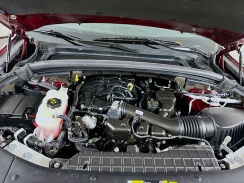 Used 2023 Jeep Grand Cherokee L Laredo image 33