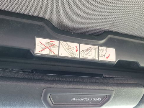 Used 2019 Jeep Wrangler Sport image 29