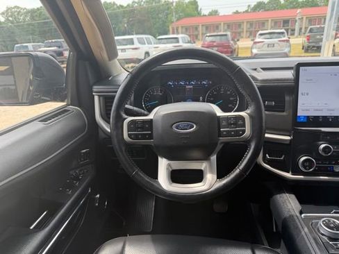 Used 2024 Ford Expedition XLT RWD image 23