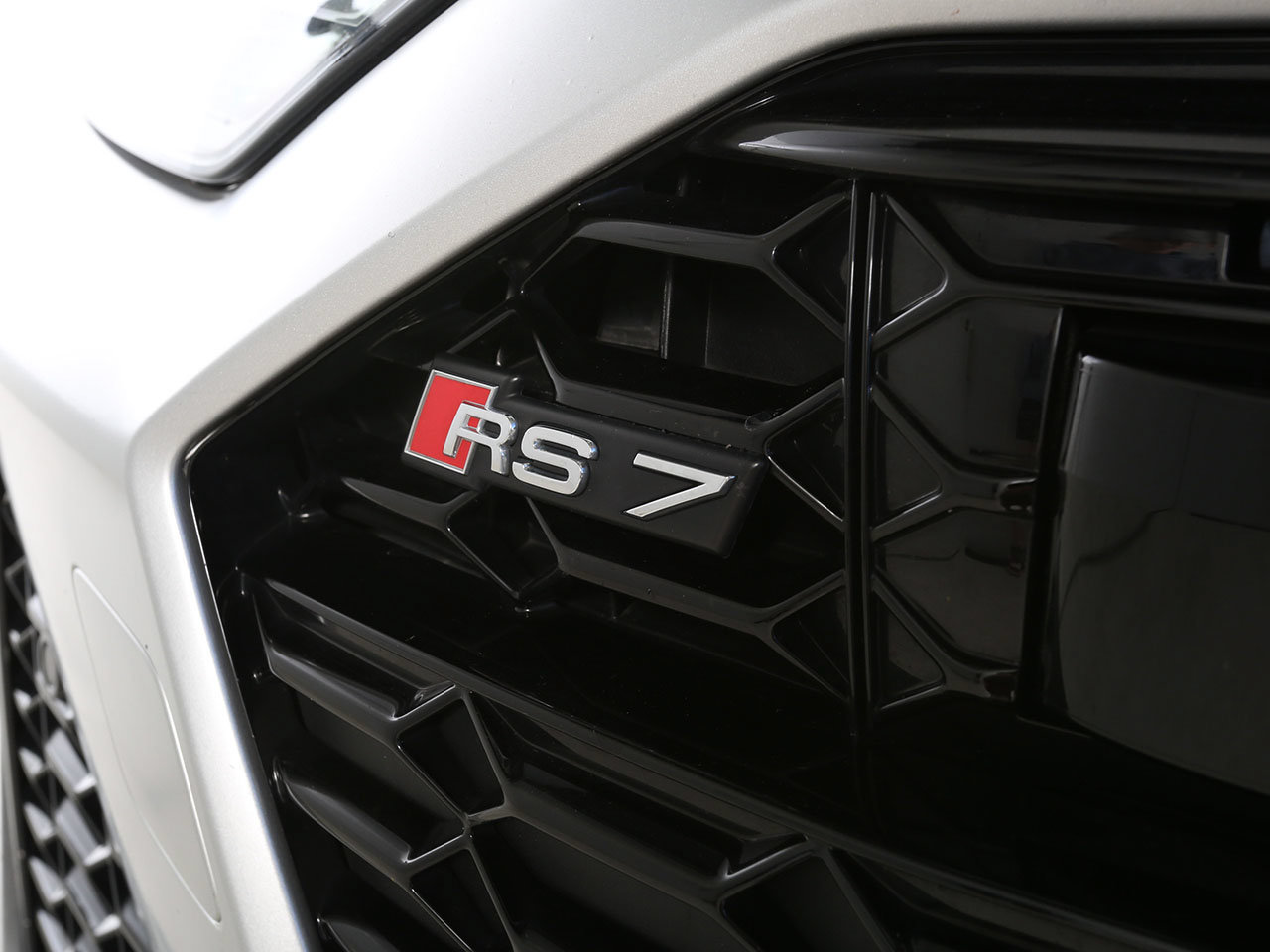 Used 2023 Audi RS 7 Sportback w/ RS 7 Executive Package AWD/4WD image 8