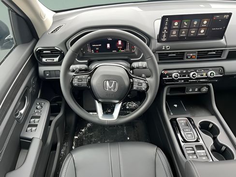 Used 2026 Honda Pilot Touring image 12