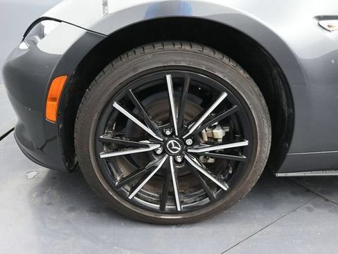 Used 2024 MAZDA MX-5 Miata RF Grand Touring RWD image 22