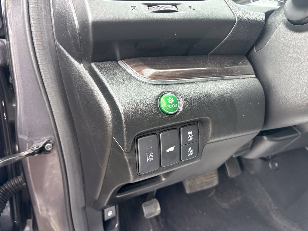 Used 2015 Honda CR-V Touring image 18