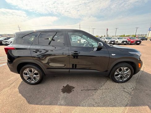 Used 2026 Kia Seltos LX AWD/4WD image 4
