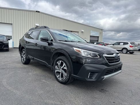 Used 2022 Subaru Outback Limited w/ Popular Package #2 AWD/4WD image 1